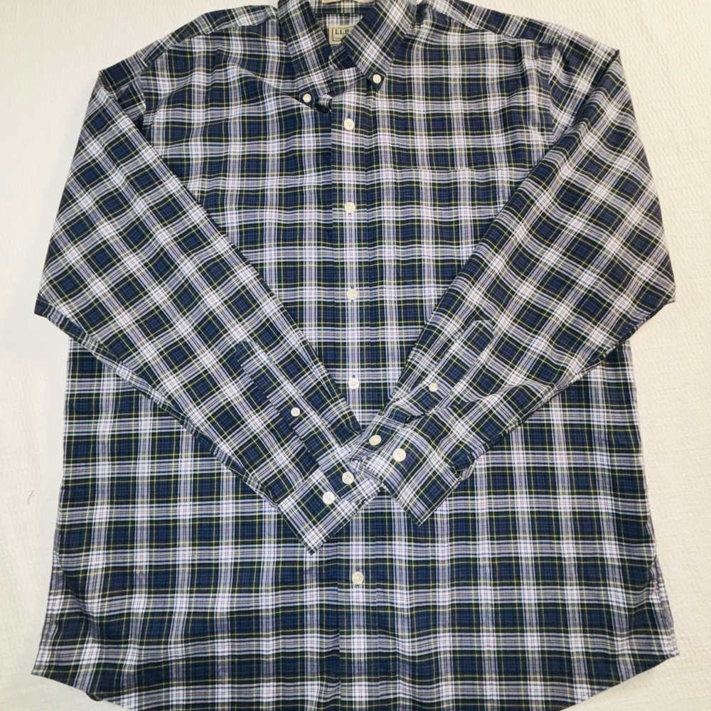 L.L. Bean Scotch Plaid Button Down size L